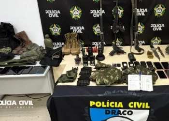 TERROR NA ZONA OESTE: DRACO DESMONTA NARCOMILÍCIA ARMADA ATÉ OS DENTES EM GUARATIBA