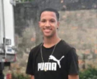 DESCANSE EM PAZ: IDENTIFICADO MOTOBOY MORTO NUM ASSALTO EM VASCONCELOS