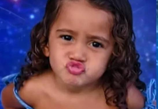 Tragédia em clube no Rio!! Menina de 3 anos morre afogada durante churrasco em família