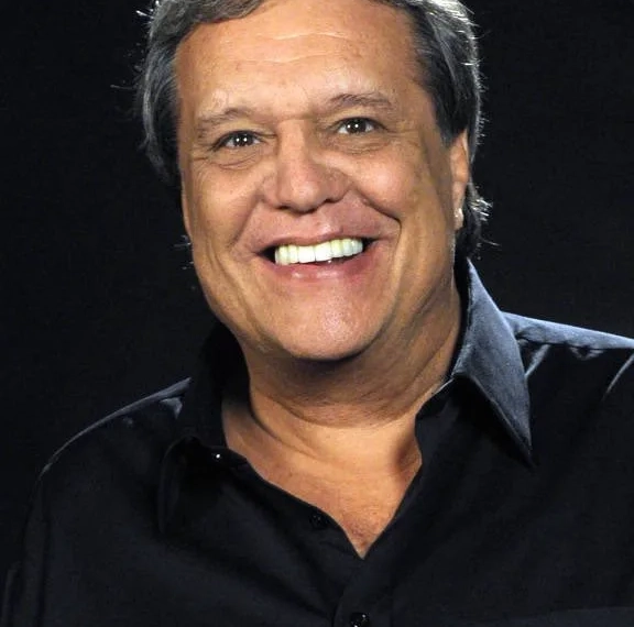 Luto na dramaturgia brasileira: morre aos 78 anos o ator e diretor Dennis Carvalho