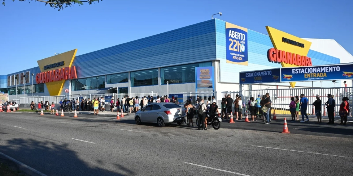 Rede de Supermercados Guanabara entra no ritmo da folia com saldão de carnaval