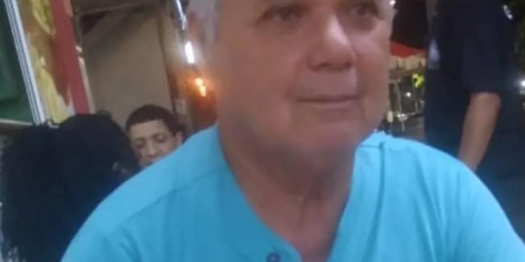 ANGÚSTIA EM GUARATIBA: IDOSO DE 65 ANOS DESAPARECE APÓS SAIR PARA TOMAR CERVEJA E FAMÍLIA FAZ APELO POR AJUDA