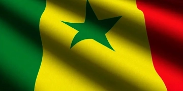 SENEGAL APROVA LEI QUE PODE PREVER ATÉ 10 ANOS DE PRISÃO PARA RELAÇÕES ENTRE PESSOAS DO MESMO SEXO