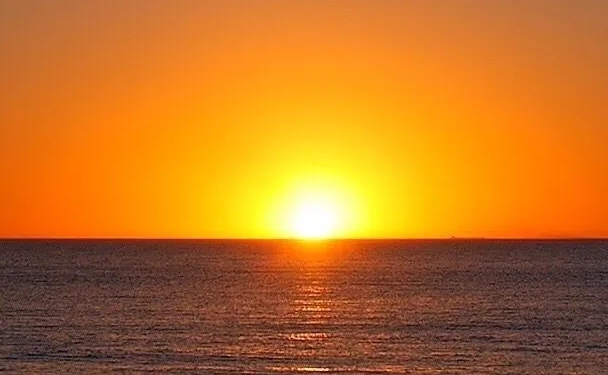 OUTONO “ESQUECE” DE CHEGAR: CALOR PERSISTE E BRASIL SEGUE COM CLIMA DE VERÃO EM 2026