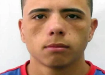 ( IMAGENS FORTES)  Identificado Chefe de milícia é executado por traficantes do CV na Zona Oeste do Rio