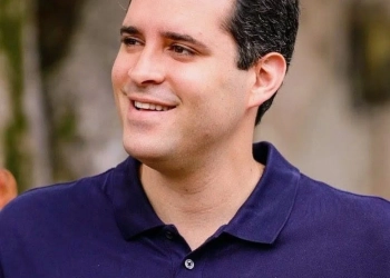 O prefeito do Rio, Eduardo Cavaliere, decretou ponto facultativo nas repartições públicas municipais na Quinta-Feira Santa, 2 de abril de 2026