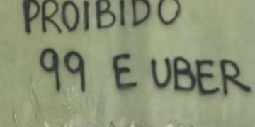 URGENTE!! MOTORISTAS E ENTREGADORES SÃO BARRADOS POR CRIMINOSOS EM COMUNIDADES DA ZONA OESTE DO RIO
