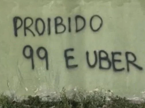 URGENTE!! MOTORISTAS E ENTREGADORES SÃO BARRADOS POR CRIMINOSOS EM COMUNIDADES DA ZONA OESTE DO RIO