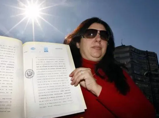 Dona do Sol?” Mulher registra estrela em cartório e diz que vai cobrar taxa mundial pelo uso