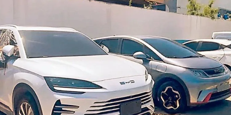 Roubos e furtos de carros elétricos e híbridos disparam 144% no Rio em 2026