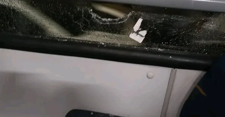 ( FOTOS) MILICIANO É EXECUTADO POR TRAFICANTES DO COMANDO VERMELHO EM PEDRA DE GUARATIBA