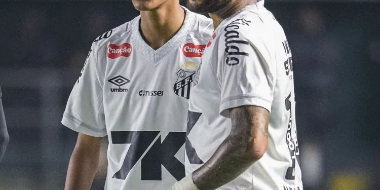 Ancelotti ameaça cortar Neymar da Copa se acusação de agressão a Robinho Jr for confirmada