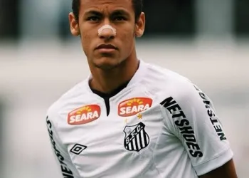 Neymar perde R$ 1 bilhão em valor de mercado e volta ao preço da adolescência