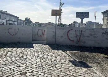 ALERTA EM PORTUGAL: Pichações atribuídas ao CV assustam moradores e geram temor de expansão da facção