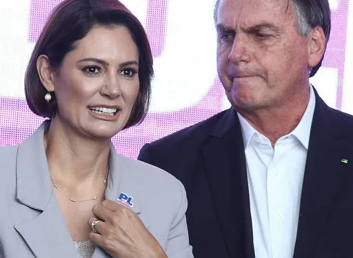 Decisão de Bolsonaro sobre Michelle agita bastidores políticos para 2026