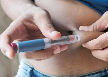 EMS lança primeira caneta brasileira com substância do Ozempic após aprovação da Anvisa