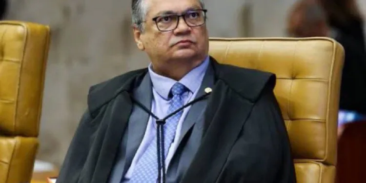 URGENTE!! MINISTRO FLÁVIO DINO SOFRE ACIDENTE E É LEVADO AS PRESSAS PARA O HOSPITAL