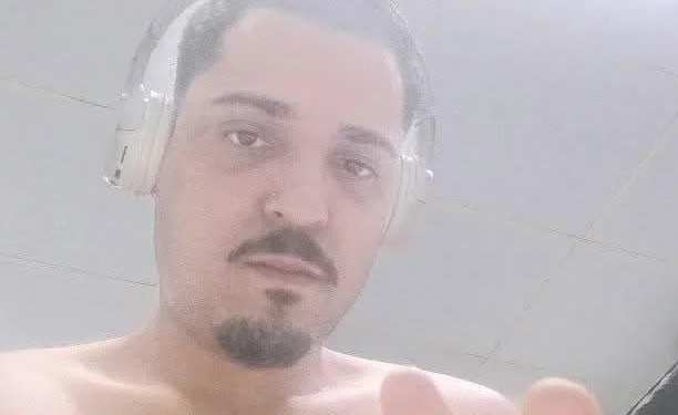 MISTÉRIO EM PEDRA DE GUARATIBA: JOVEM SOME APÓS SAIR PARA O TRABALHO E FAMÍLIA VIVE ANGÚSTIA
