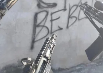 CLIMA DE GUERRA! Milicianos Exibem Fuzis e Fazem Ameaça Brutal ao Comando Vermelho em Itaguaí.