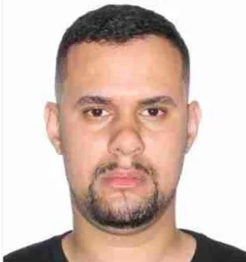 (VÍDEO) TRAFICANTES DO COMANDO VERMELHO EXECUTA TRAFICANTE RIVAL DO TCP A LUZ DO DIA