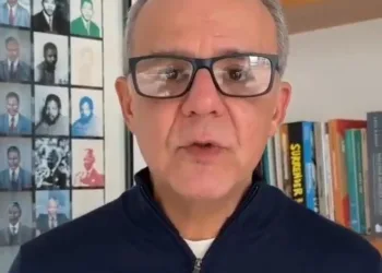 ( Vídeo) Ex-governador condenado a mais de 400 anos dispara críticas contra apresentador da TV