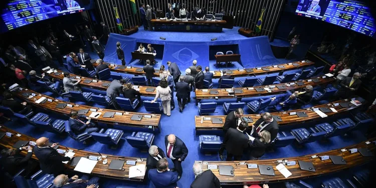e:  Senado aprova projeto sobre aborto legal em votação relâmpago e decisão gera revolta