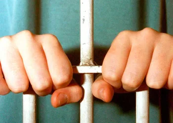 URGENTE!! CCJ APROVA REDUÇÃO DA MAIORIDADE PENAL PARA 16 ANOS E PROPOSTA AVANÇA NO CONGRESSO