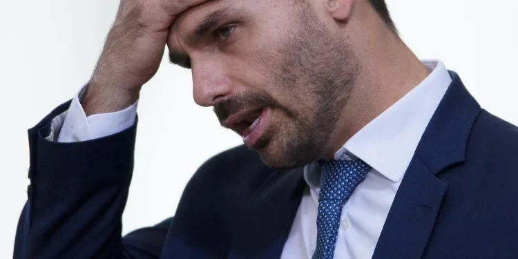 Urgente!! STF Condena Eduardo Bolsonaro por Unanimidade e Aponta Tentativa de Interferência em Julgamento de Jair Bolsonaro