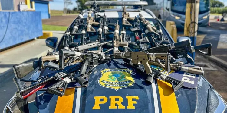 Arsenal de guerra é interceptado e surpreende autoridades em operação histórica da PRF