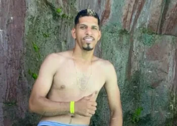 MARCENEIRO É MORTO POR BANDIDOS APÓS SER CONFUNDINDO COM MILICIANOS NO RIO