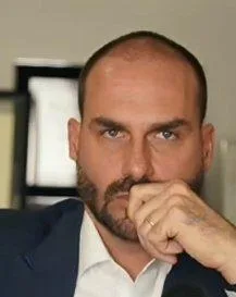 Novos Documentos revelados acendem alerta sobre suposto repasse milionário ligado a Eduardo Bolsonaro nos EUA