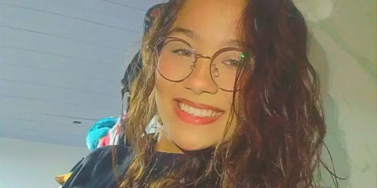 ADOLESCENTE DE 14 ANOS DESAPARECE APÓS SAIR DA ESCOLA EM PEDRA DE GUARATIBA E FAMÍLIA PEDE AJUDA URGENTE