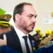 Medalha dos 100 Anos dos Bombeiros concedida a Carlos Bolsonaro gera revolta na corporação