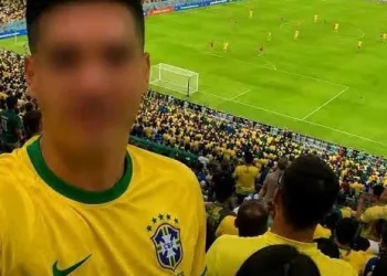 Vendeu Carro e Móveis Para Viver o Sonho da Copa, Mas Agora Faz Vaquinha Para Conseguir Voltar ao Brasil