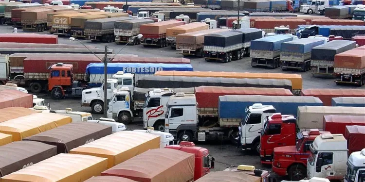 URGENTE!!! O BRASIL VAI PARAR!! CAMINHONEIROS DECIDEM FAZER GREVE PPR TEMPO INDETERMINADO!!