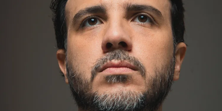 Candidato a presidente Renan Santos chama grupo de Nikolas Ferreira de “gays enrustidos” em áudio e gera forte repercussão