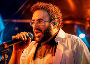 O maior tributo à Legião Urbana retorna a Campo Grande para uma noite histórica de emoção