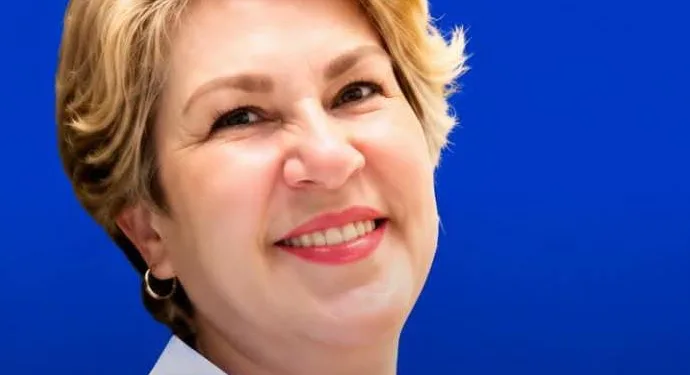 Mãe de Eliza Samudio anuncia pré-candidatura e promete transformar dor em luta na política
