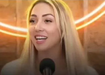 GAROTA DE PROGRAMA CAUSA POLÊMICA AO DIZER QUE ACEITA TUDO, MENOS SER CHAMADA DE “PETISTA”