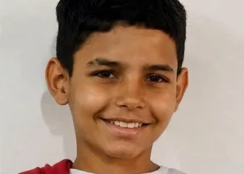 ONDE ESTÁ DANILO? MENINO DE 12 ANOS DESAPARECE NO RIO E FAMÍLIA FAZ APELO DESESPERADO