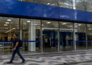 OPÇÕES DE TÍTULO:  ALERTA NOS BANCOS! AGÊNCIAS PODEM FECHAR NESTA QUINTA-FEIRA EM PARALISAÇÃO NACIONAL