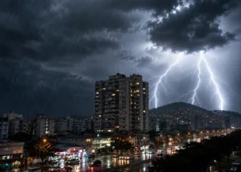 ALERTA NO RIO! TEMPESTADES PODEM ATINGIR O ESTADO COM CHUVA FORTE, GRANIZO E VENTOS DE ATÉ 60 KM/H