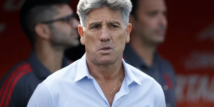RENATO GAÚCHO NO BOTAFOGO? TREINADOR GANHA FORÇA E DIRETORIA BUSCA NOME PARA PROJETO DE LONGO PRAZO