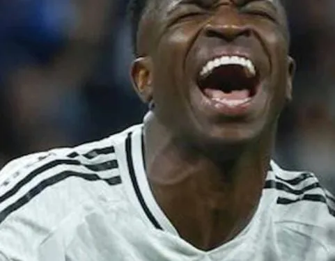 Lenda do Futebol causa revolta ao chamar Vinicius Júnior de “macaco” durante entrevista e provoca onda de indignação