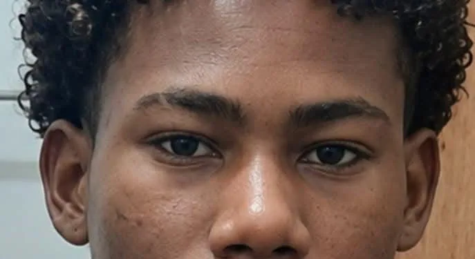 Jovem Desaparece em Paciência e Família Pede Ajuda Urgente para Encontrá-lo