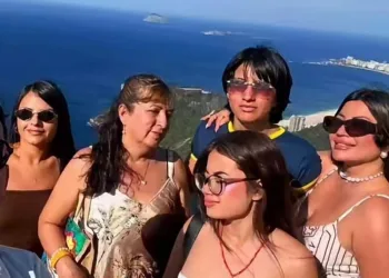 TRAGÉDIA NO RIO: homem perde mãe, irmã e sobrinha em acidente de helicóptero e faz despedida emocionante