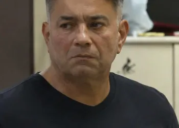 DELEGADO APOSENTADO DA PF É DETIDO SUSPEITO DE TENTAR FURTAR R$ 500 EM SUPERMERCADO NO RIO