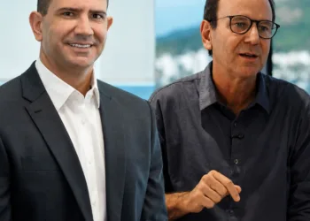 Com dificuldade para alcançar Paes, Ruas conquista menos da metade do eleitorado de Flávio no Rio