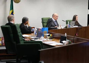 CRISE NA PF CHEGA AO STF: GILMAR MENDES PEDE VISTA E IMPEDE CONCLUSÃO