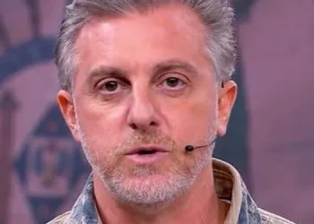 URGENTE: MENSAGENS ATRIBUÍDAS À PF EXPÕEM RELAÇÃO DE HUCK COM VORCARO, DIZ VEJA
